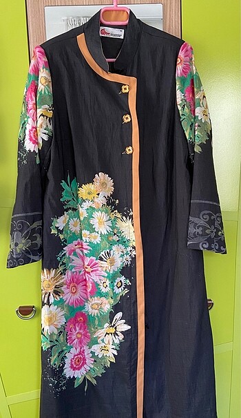 Peçem marka çok şık ve güzel pardesü abaya