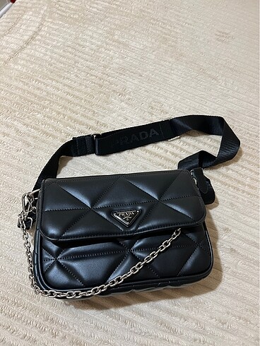 Prada Şık çanta