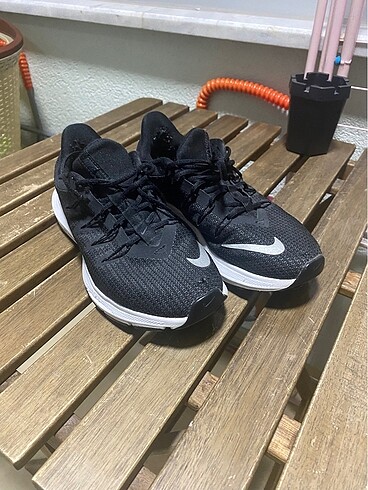 Nike koşu ayakkabısı
