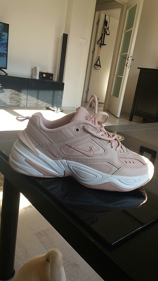 nike m2 tekno