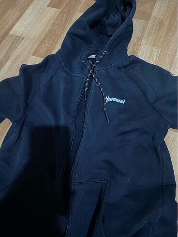Hummel sweatshirt