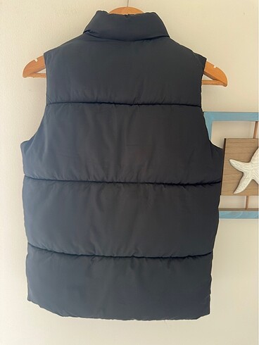 11-12 Yaş Beden siyah Renk JACK&JONES ÇOCUK YELEK