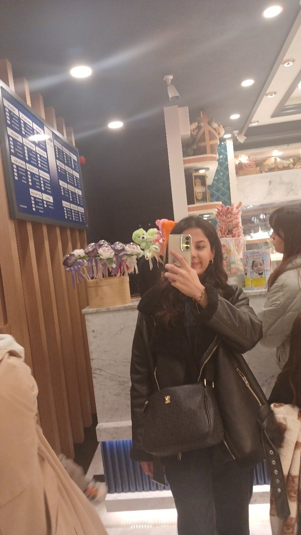 Siyah Deri kürklü şişme deri ceket kaban - Görsel 2