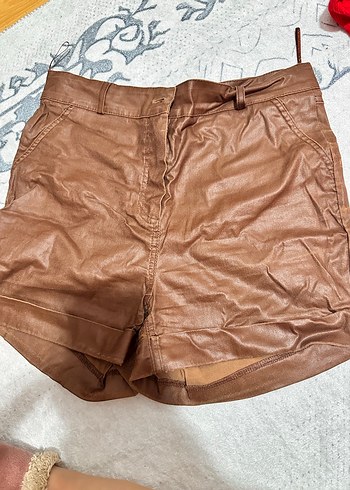 Kahverengi Deri Mini Şort - Görsel 3
