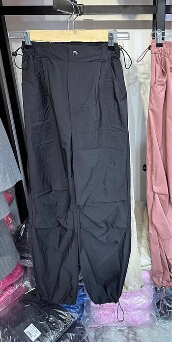 Bershka Bershka parasut kumas jogger