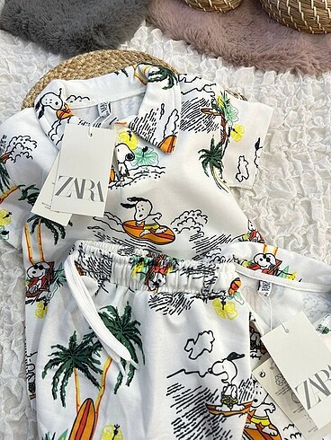 Zara snoppy şortlu takım