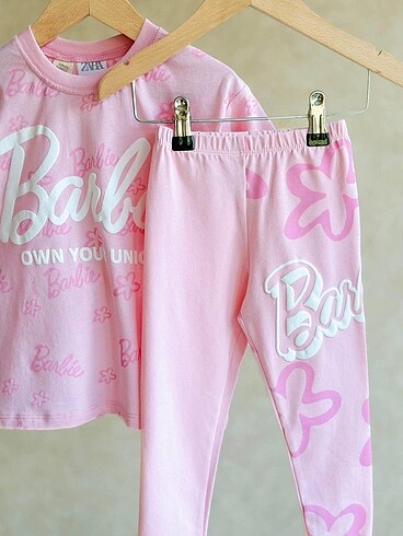 Zara *YENİ SEZON* BARBİE 3 İPLİK 100% *PAMUK* *FIRÇALI* 2-8 yaş arası