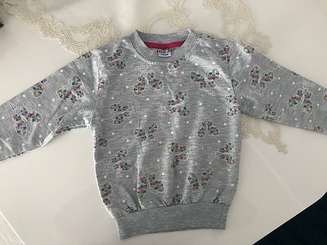 Sweatshirt