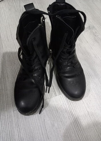 Kız cocuk bot 31 no