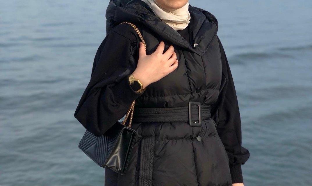 Kemerli Siyah Kadın Şişme Yelek - Görsel 3