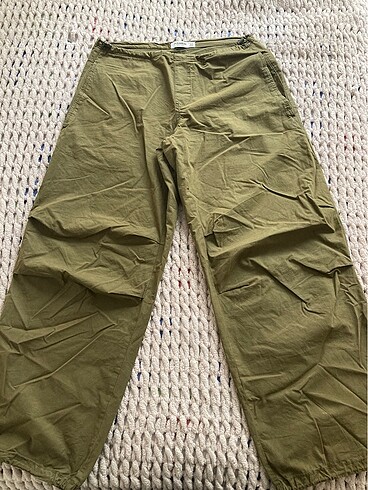 pull and bear paraşüt pantolon