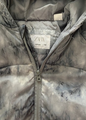 Kapüşonlu Gri Erkek Çocuk Ceketi - Görsel 3