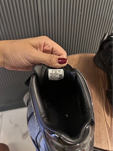38 Beden siyah Renk Lacoste Ayakkabi