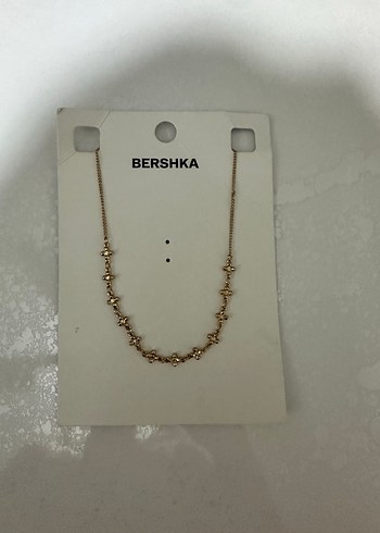 Bershka Altin Renk Zincir Detayli Kadin Kolye