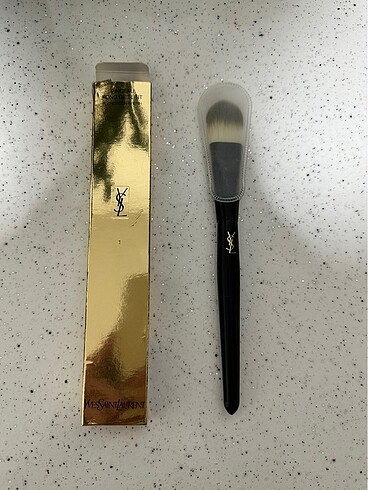 Yves Saint Laurent YSL Fondöten Fırçası