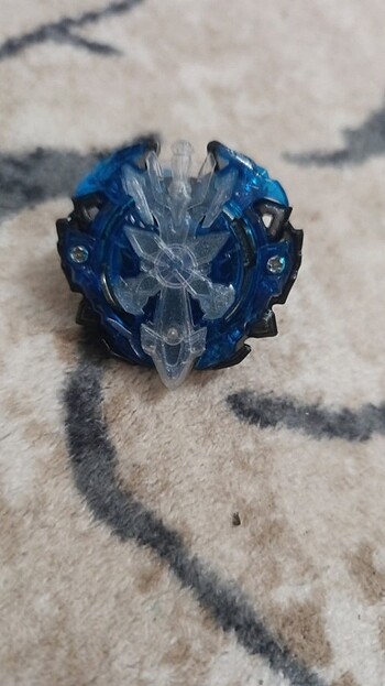 Beyblade burst 