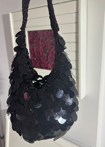 Zara Pullu çantalar