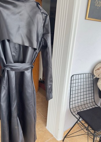 Kemerli Gri Deri Kadın Trençkot - Görsel 3