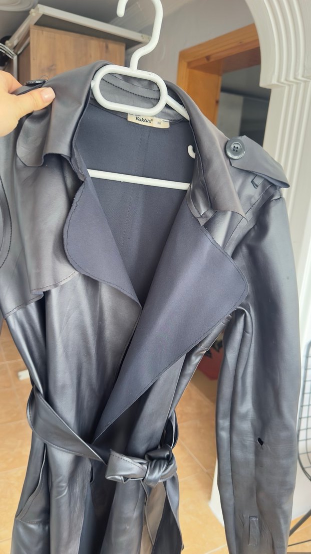 Kemerli Gri Deri Kadın Trençkot - Görsel 4