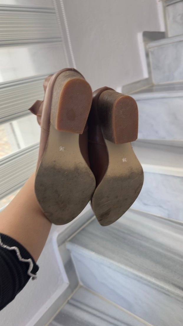 Deri Yılan Desenli Kahverengi Bağcıklı Kadın Bot - Görsel 3