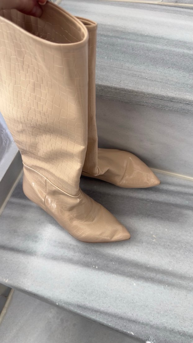 Bej Yılan Derisi Desenli İnce Topuklu Diz Boyu Çizme - Görsel 4