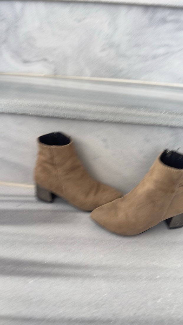 Bej Süet Kadın Topuklu Bot - Görsel 2