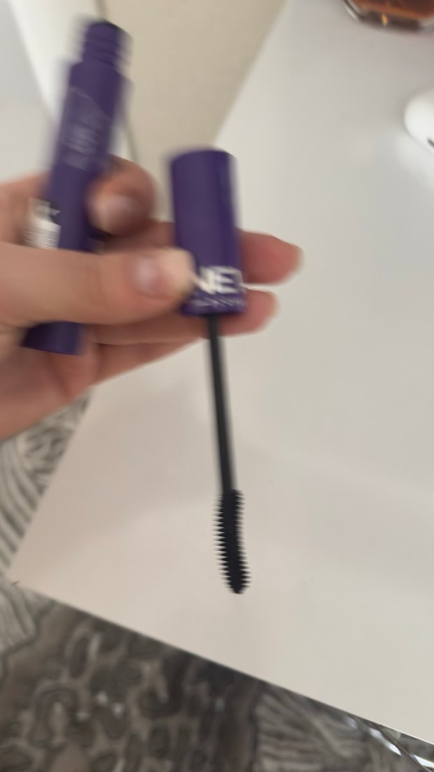 Parlak Mor Maskara - Hacim Veren - Görsel 2