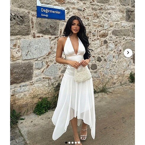 Etiketli elbise