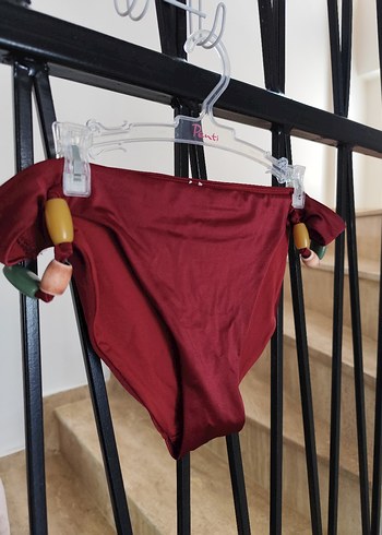 Penti Bordo Bikini Altı Boncuk Detaylı