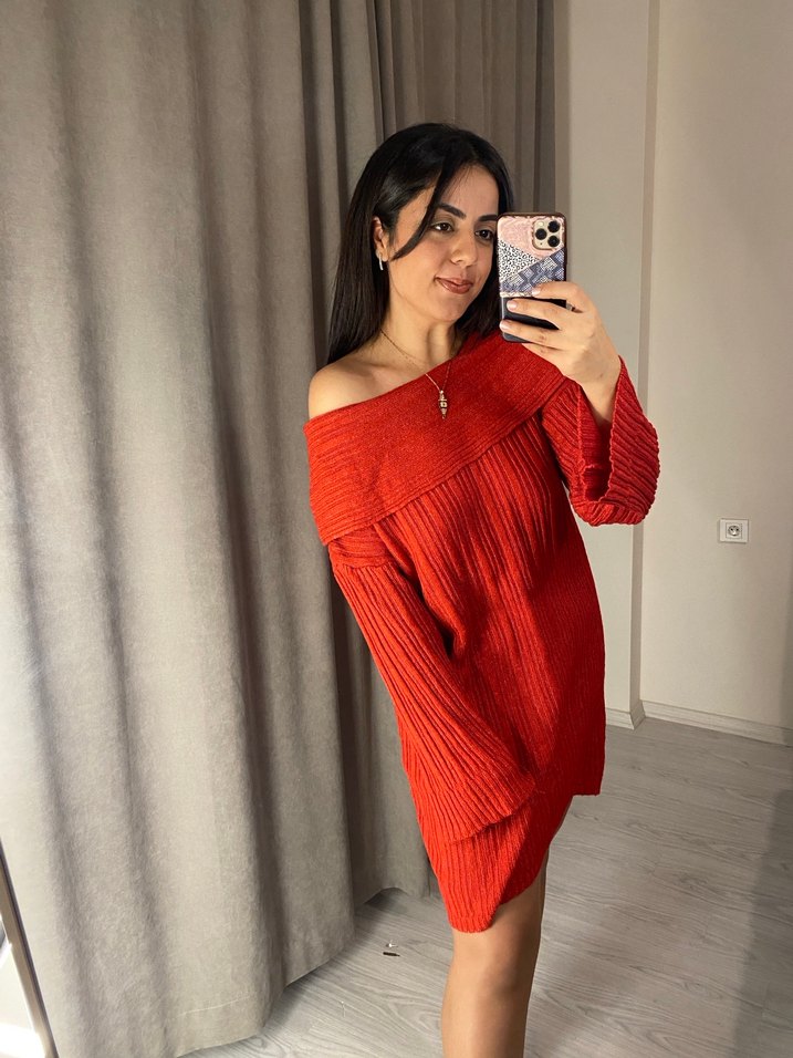 Uzun Kollu Kırmızı Triko Mini Elbise - Görsel 3