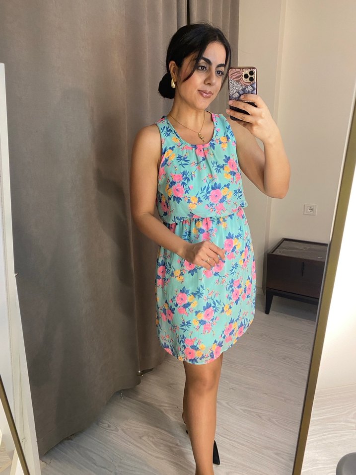 Turkuaz V Yaka Midi Transparan Elbise - Görsel 3