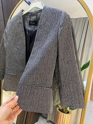 LC Waikiki Taş gibi gri blazer ceket