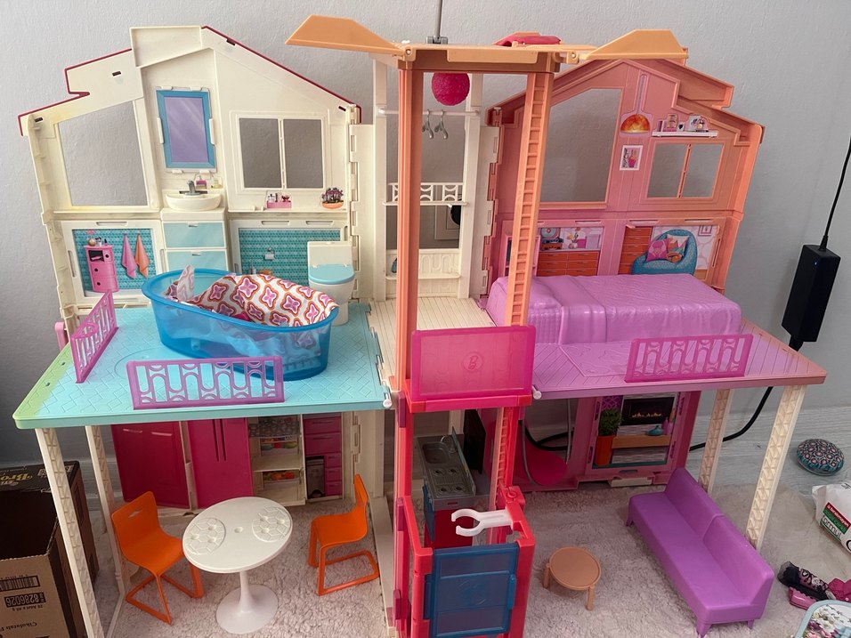 Barbie muhteşem malibu evi - Görsel 2