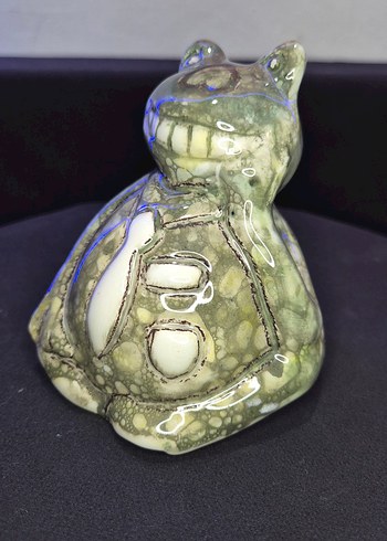 "Mermer Desenli Kravatlı Kurbağa" El Yapımı seramik Biblo 10 cm - Görsel 2