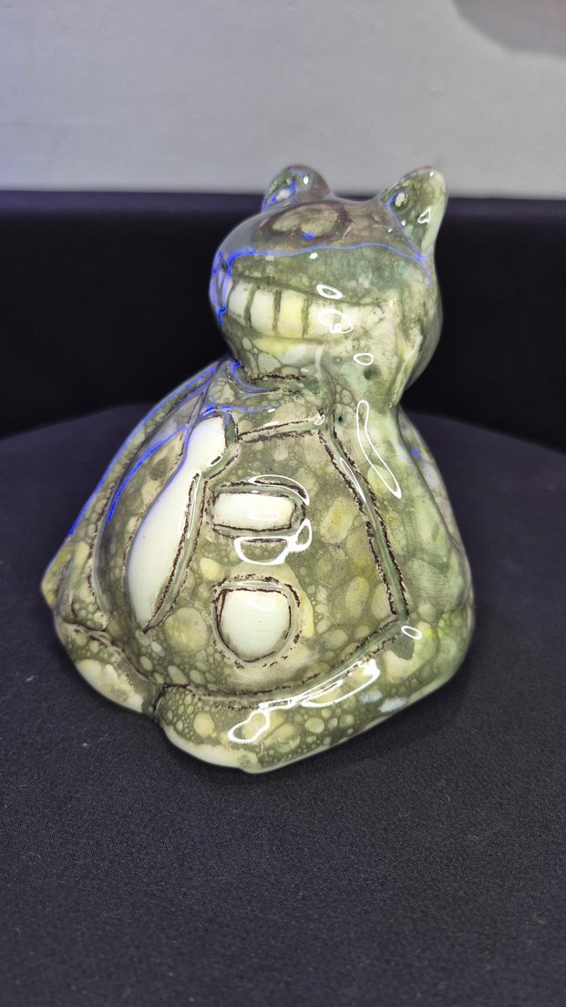 "Mermer Desenli Kravatlı Kurbağa" El Yapımı seramik Biblo 10 cm - Görsel 2