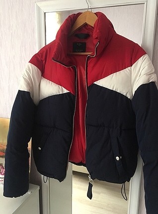 m Beden çeşitli Renk Bershka şişme mont