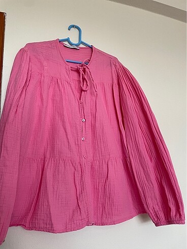 LC Waikiki mixray pembe müslin fiyonklu gömlek