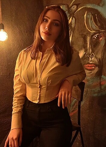 Korse detay gomlek