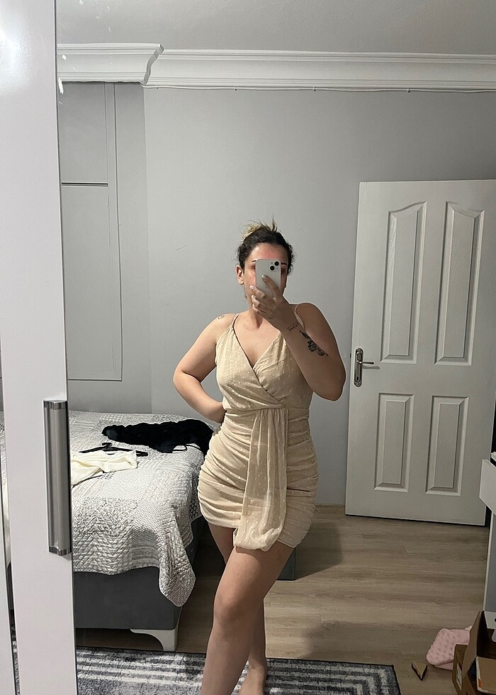 Nude renk mezuniyet elbisesi - Görsel 2