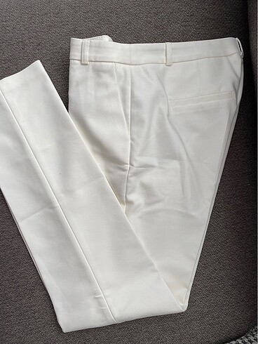 Beyaz şık kumaş pantolon