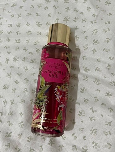 Victoria s secret body mist