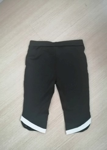 Kadın kapri Siyah Düğmeli. - Görsel 2