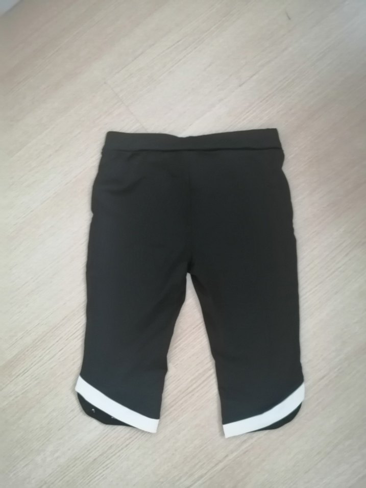 Kadın kapri Siyah Düğmeli. - Görsel 2