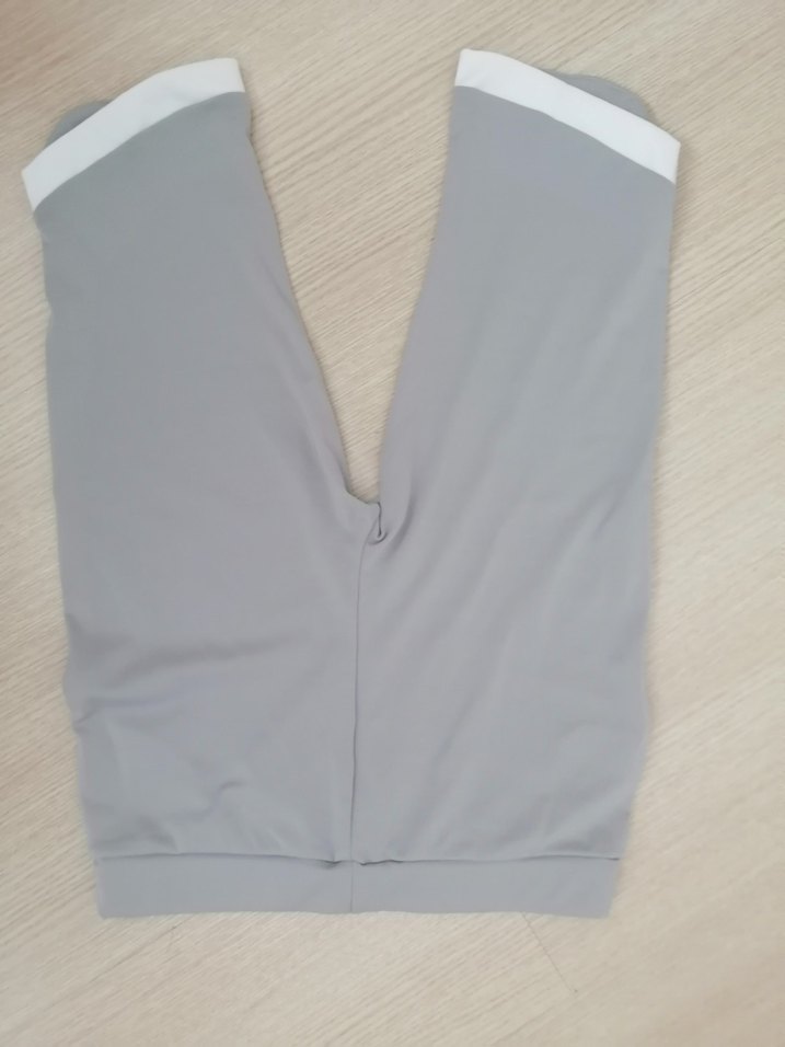 Düğmeli Gri diz altı kapri Tayt - Görsel 2