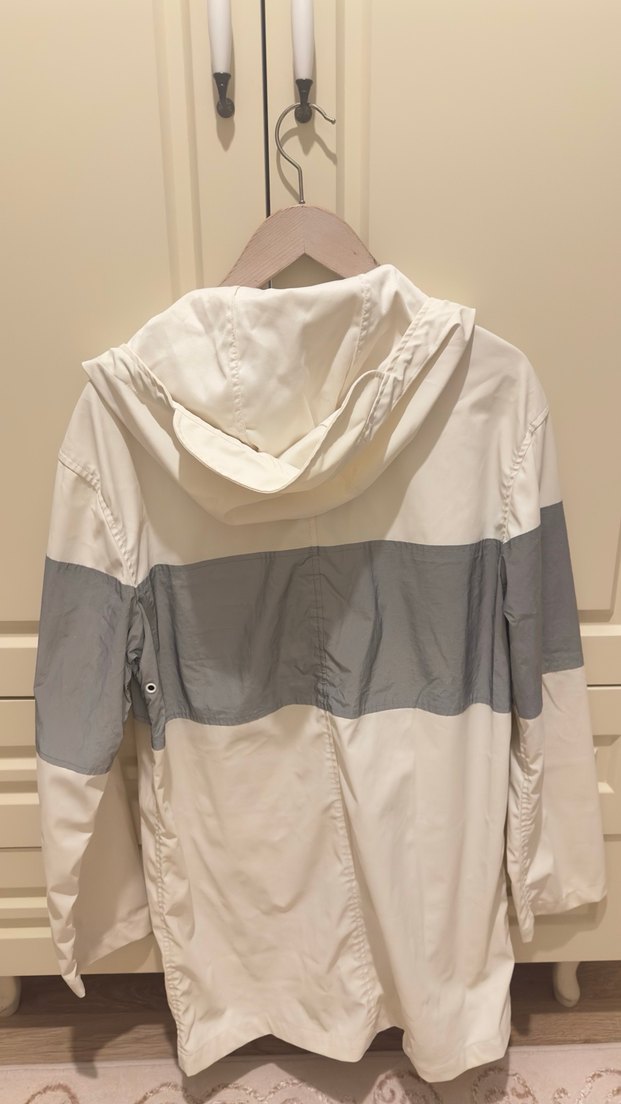 Bershka yağmurluk - Görsel 2