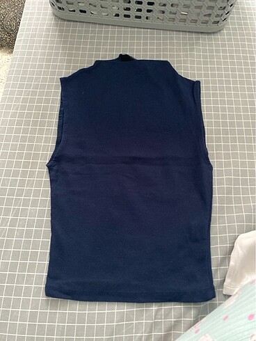 s Beden Stradivarius top