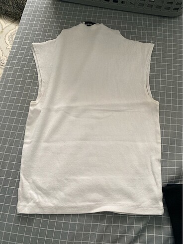 Stradivarius top