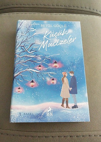 Betül Güçlü - Küçük Mucizeler Roman