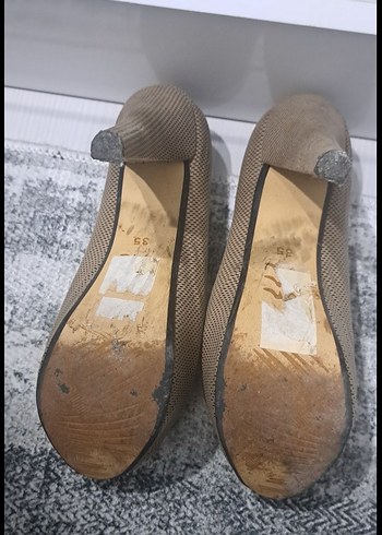 Kadın topuklu krem renk ayakkabı - Görsel 4