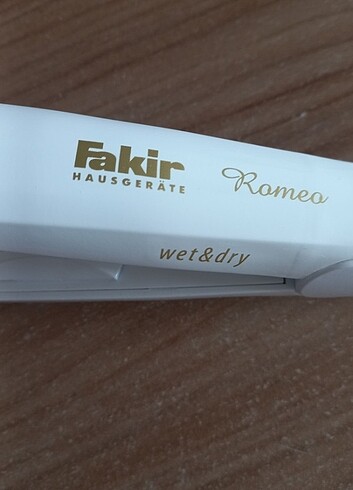 Fakir Saç Düzlestiricisi